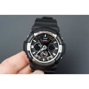 Часы Casio G-SHOCK GA-200-1AER