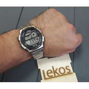 Часы Casio AE-1000WD-1AVEF