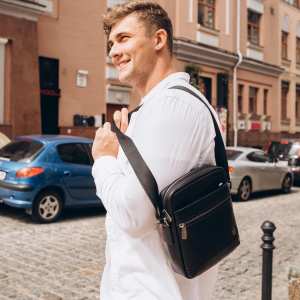 Чоловічі шкіряні сумки через плече Royal Bag RB29-88078А