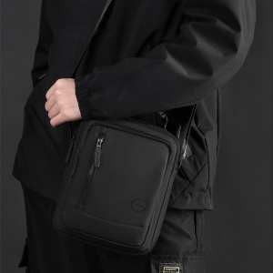 Мужской текстильный мессенджер Confident AT08-12A