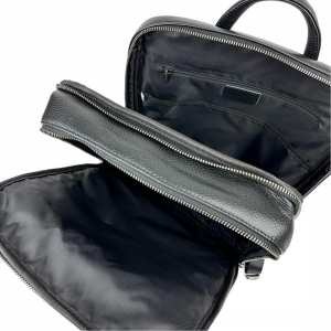 Кожаный черный рюкзак Tiding Bag A25F-8528A