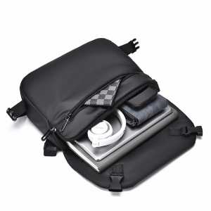 Текстильный горизонтальный мессенджер с клапаном Confident ATN02-L855A