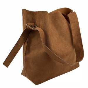 Замшевая вместительная сумка коричневого цвета Lilly P3-660C