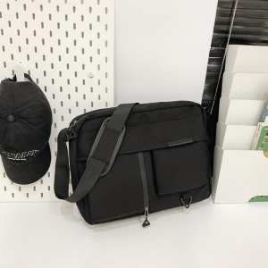 Тектсильная сумка через плече Confident TB1-T-225A