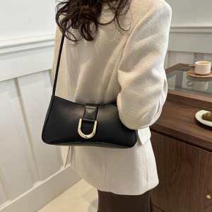 Кросбоді з еко-шкіри чорне Lilly P2-6718A