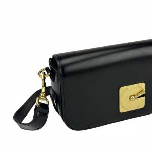 Удлиненное горизонтальное кроссбоди с замком UnaBorsetta NW11-6712A