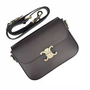 Кожаная сумочка кроссбоди шоколадного цвета Firenze Italy F-IT-1018DB-S