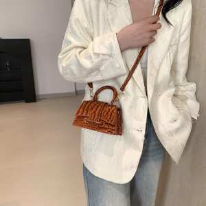 Міні-сумочка через плече з екошкіри Lilly P2-8574C