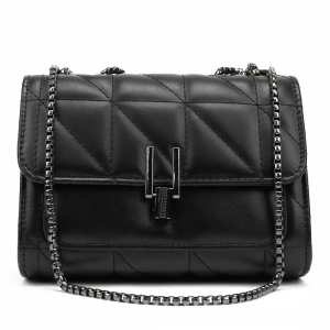 Кросбоді з клапаном на ланцюжку Lilly P4-6014A