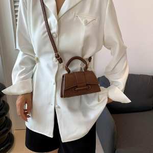 Міні-сумочка через плече з екошкіри Lilly P2-8557DB