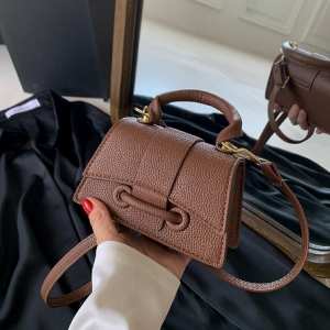 Міні-сумочка через плече з екошкіри Lilly P2-8557DB