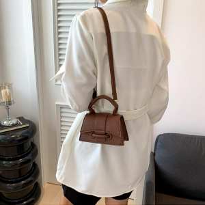 Міні-сумочка через плече з екошкіри Lilly P2-8557DB