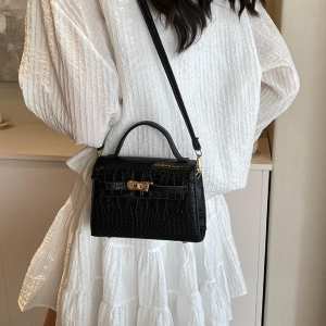 Стильная женская классическая сумочка с эко-кожи Lilly P2-8577A