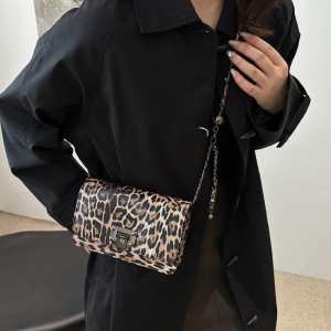 Кроссбоди на цепочке из эко-кожи Lilly P2-14502LB