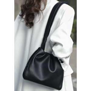 М'яка шкіряна сумка жіноча чорна UnaBorsetta NW11-6737A