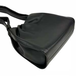 М'яка шкіряна сумка жіноча чорна UnaBorsetta NW11-6737A