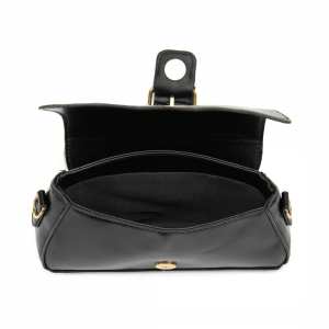 Кросбоді з еко-шкіри зі стильним замком Lilly P4-1588A