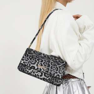 Кросбоді з клапаном з еко-шкіри Lilly P2-8208LG