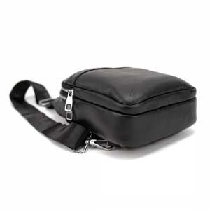 Шкіряний чорний чоловічий слінгTiding Bag A25F-250100A