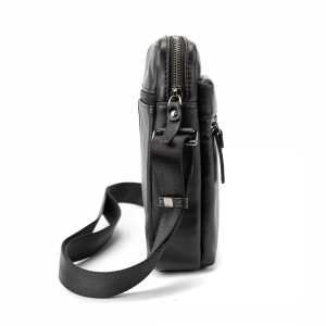 Месенджер класичний в гладкій шкірі чорний Tiding Bag 8717A-1