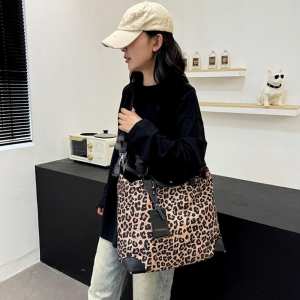 Текстильная женская сумка леопард беж Confident TB1-T-841B-LEO