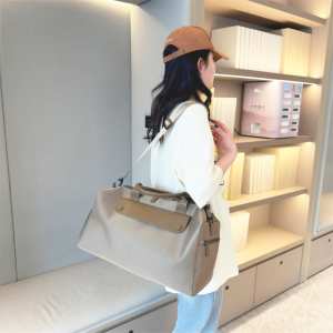 Дорожня невелика сумка із тканини Confident TB1-T-5055C