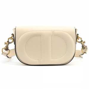 Женская компактная кожаная сумочка каркасная с клапаном Firenze Italy F-IT-9879B