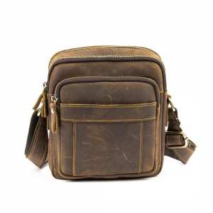 Небольшой кожаный мессенджер коричневого цвета Tiding Bag M39-681DB