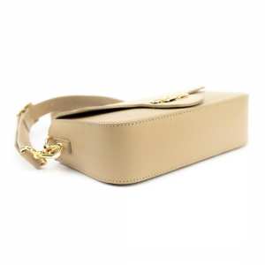 Маленька сумка через плече с акцентной фурнитурой Firenze Italy F-IT-086T