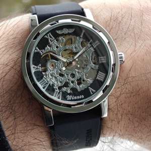 Winner Black R-Series, 2 ремешка