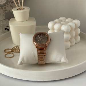 Boerni Aibisino Rose