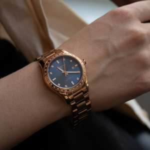 Годинник Carnival Maldives