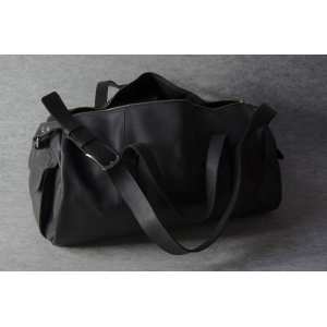 Сумка дорожная Grande Pelle, черная, 25х55х30 см