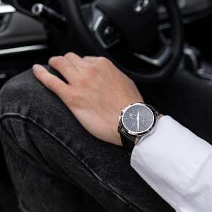 Годинник Carnival Genius