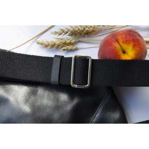 Мужская сумка-кобура Grande Pelle, глянец черная