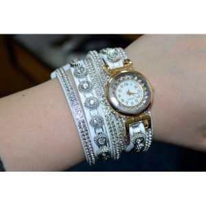 Жіночий годинник CL Karno White