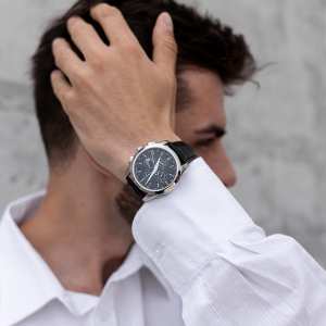 Годинник Carnival Genius