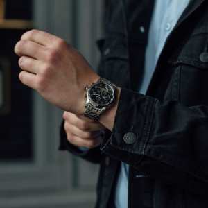 Годинник Carnival First