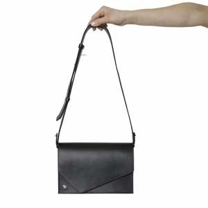 Женская кожаная сумка Grande Pelle черная