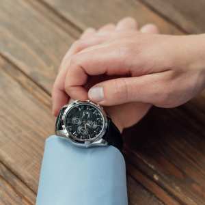 Годинник Carnival Genius