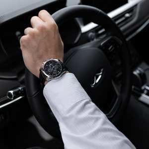 Годинник Carnival Genius