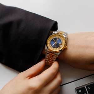 Часы Reginald Crystal